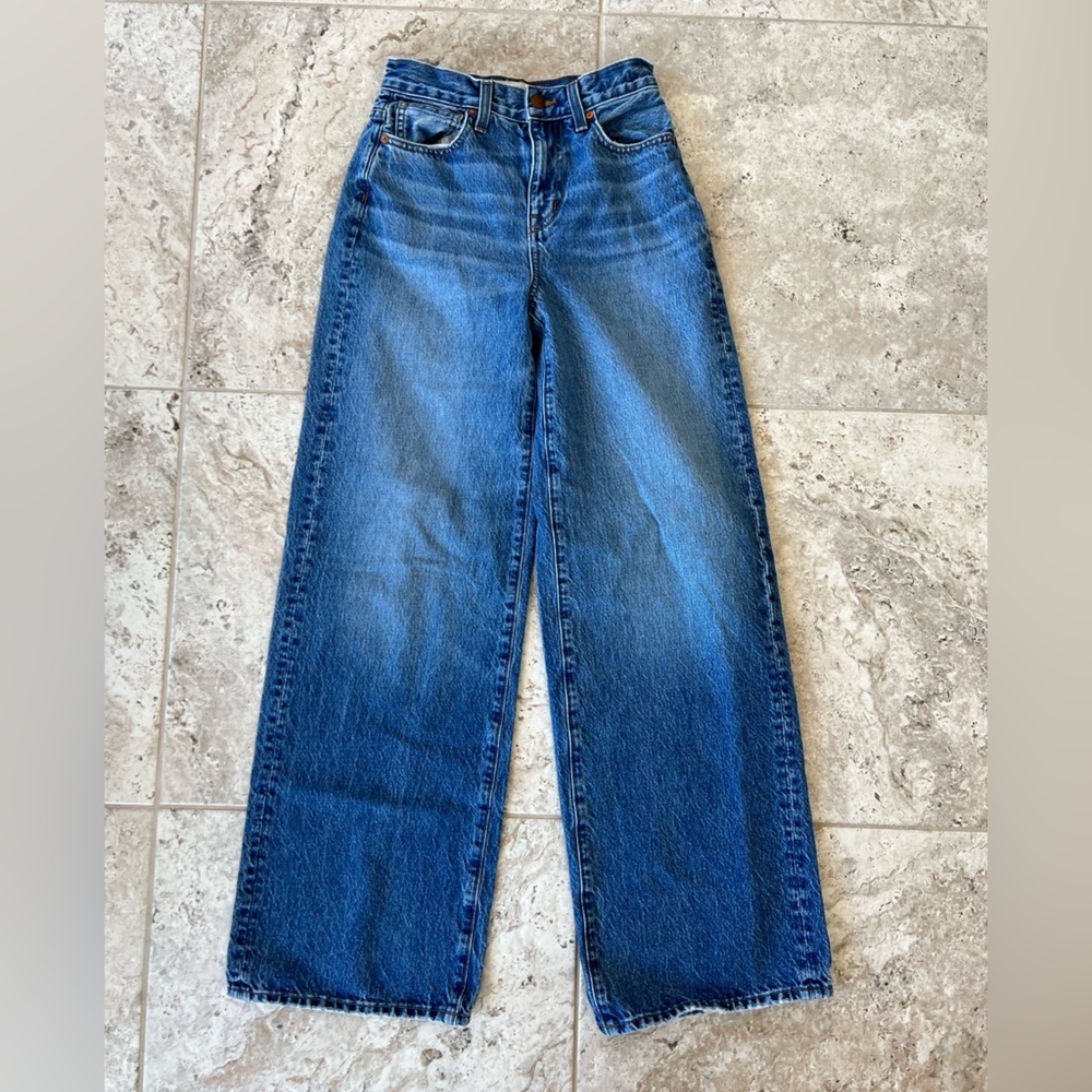 Madewell Superwide-Leg Jeans in Halleran Dark Medium Blue Wash, size 23 - Picture 13 of 14